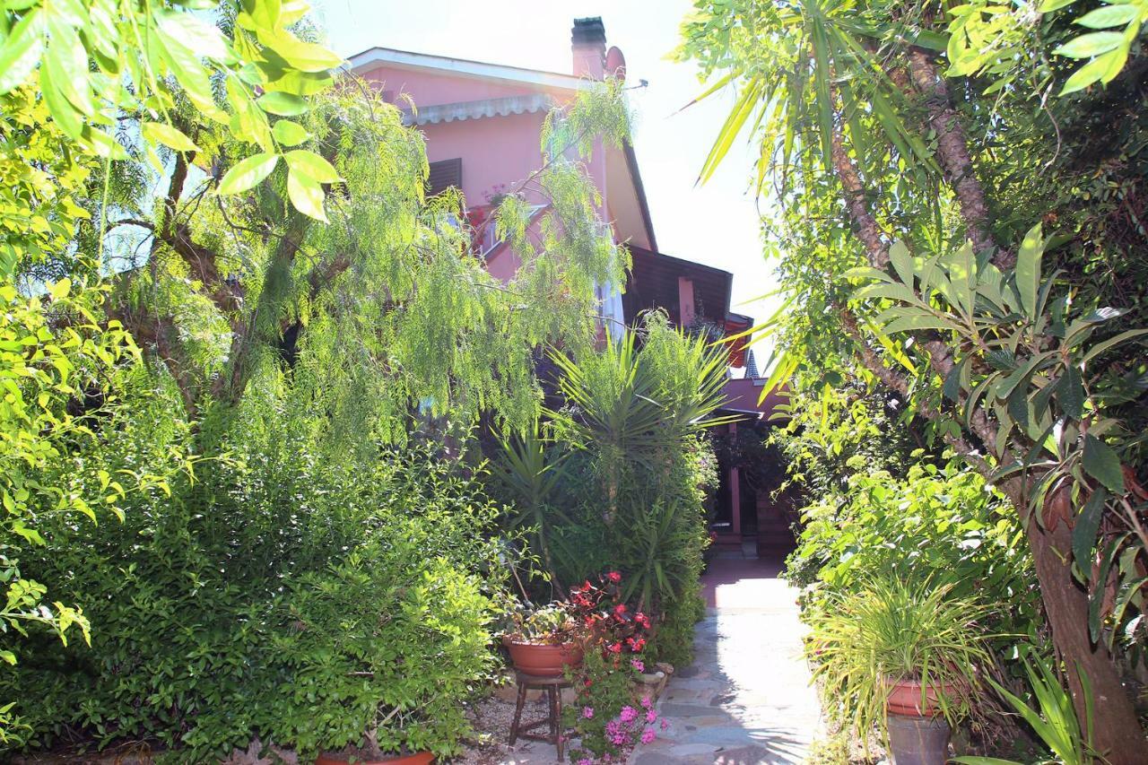 Elbaloves Appartaments Villa กาโปลิเวรี ภายนอก รูปภาพ