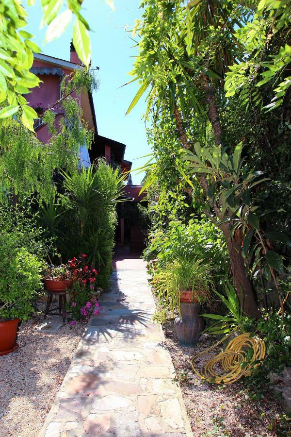 Elbaloves Appartaments Villa กาโปลิเวรี ภายนอก รูปภาพ