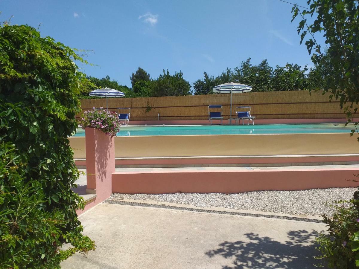 Elbaloves Appartaments Villa กาโปลิเวรี ภายนอก รูปภาพ
