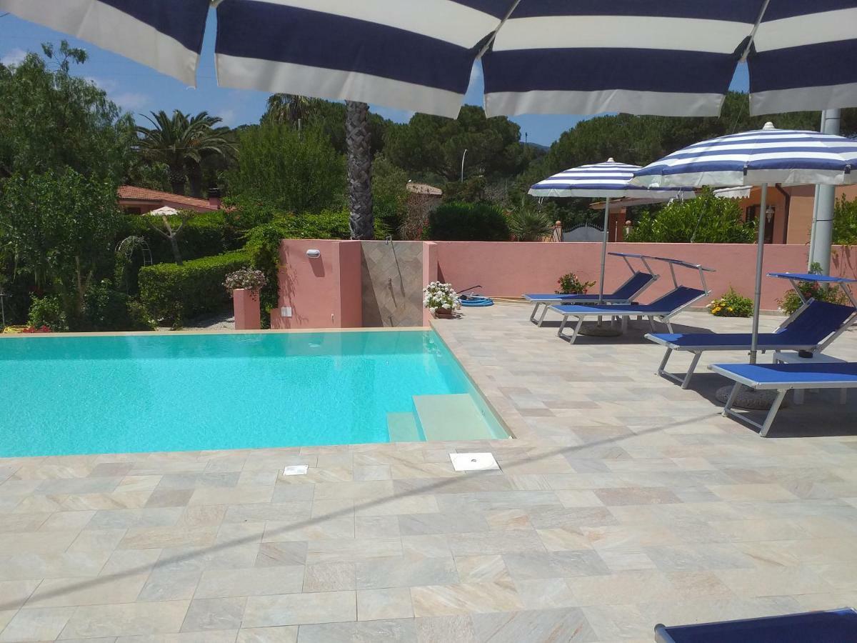 Elbaloves Appartaments Villa กาโปลิเวรี ภายนอก รูปภาพ