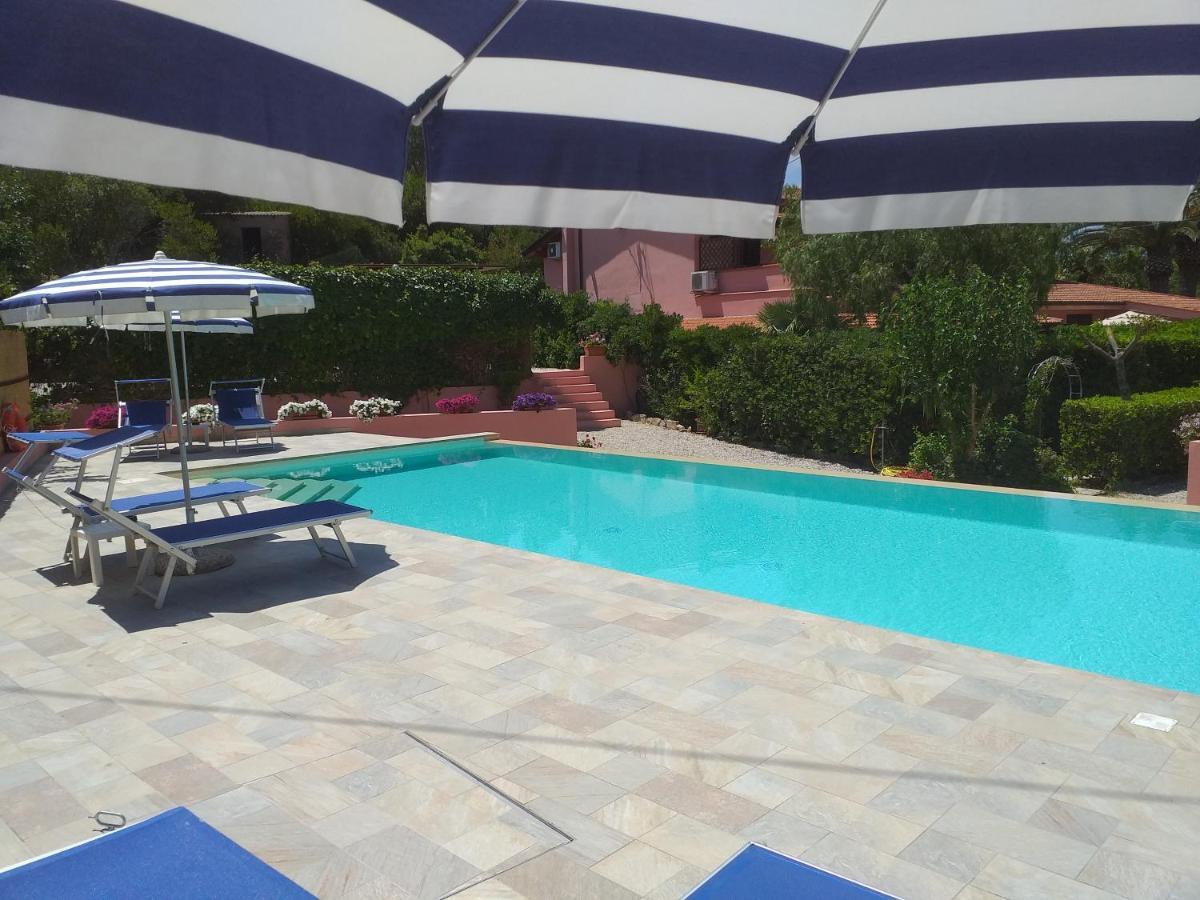 Elbaloves Appartaments Villa กาโปลิเวรี ภายนอก รูปภาพ